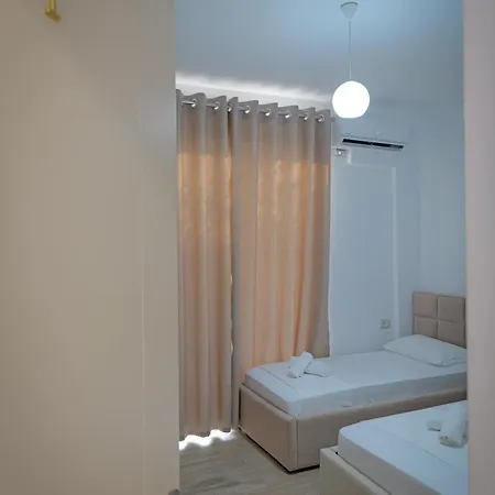 Veliaj 3*