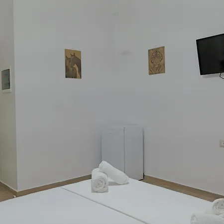 Veliaj 호텔 3*