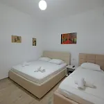 Veliaj Hotel