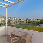 Hotel Veliaj