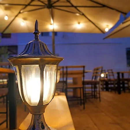 Veliaj Hotel Ksamil