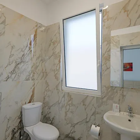 Veliaj 3* Ksamil