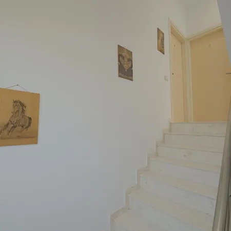 Veliaj Ksamil