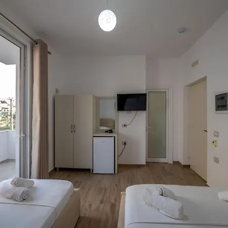 Hotel Veliaj