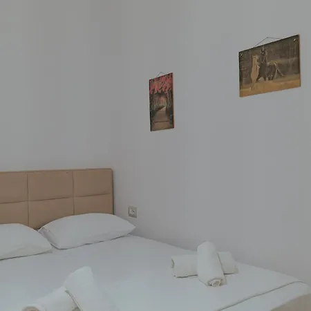 Veliaj Hotel