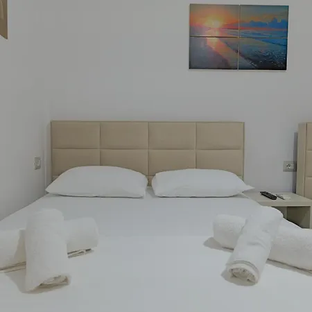 Veliaj 3* Ksamil