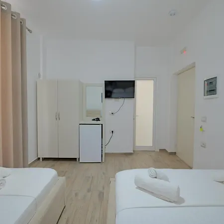 Veliaj 3* Ksamil